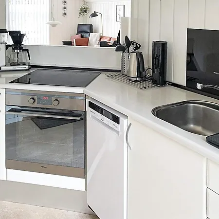 בית נופש 6 Person Holiday In